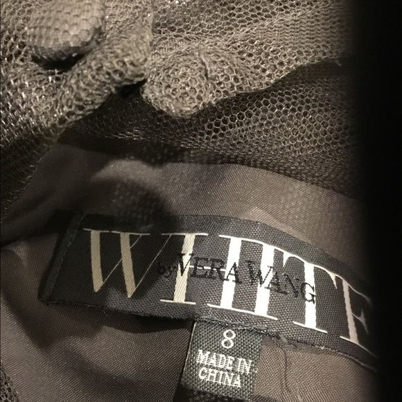 Stunning formal dress - Picture 3 of 3